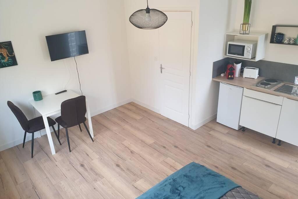 Studio 4 Henriville Ам'єн Екстер'єр фото